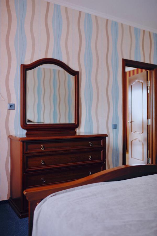 Otel Grebenky 3*